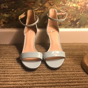 BP. Turquoise heels
